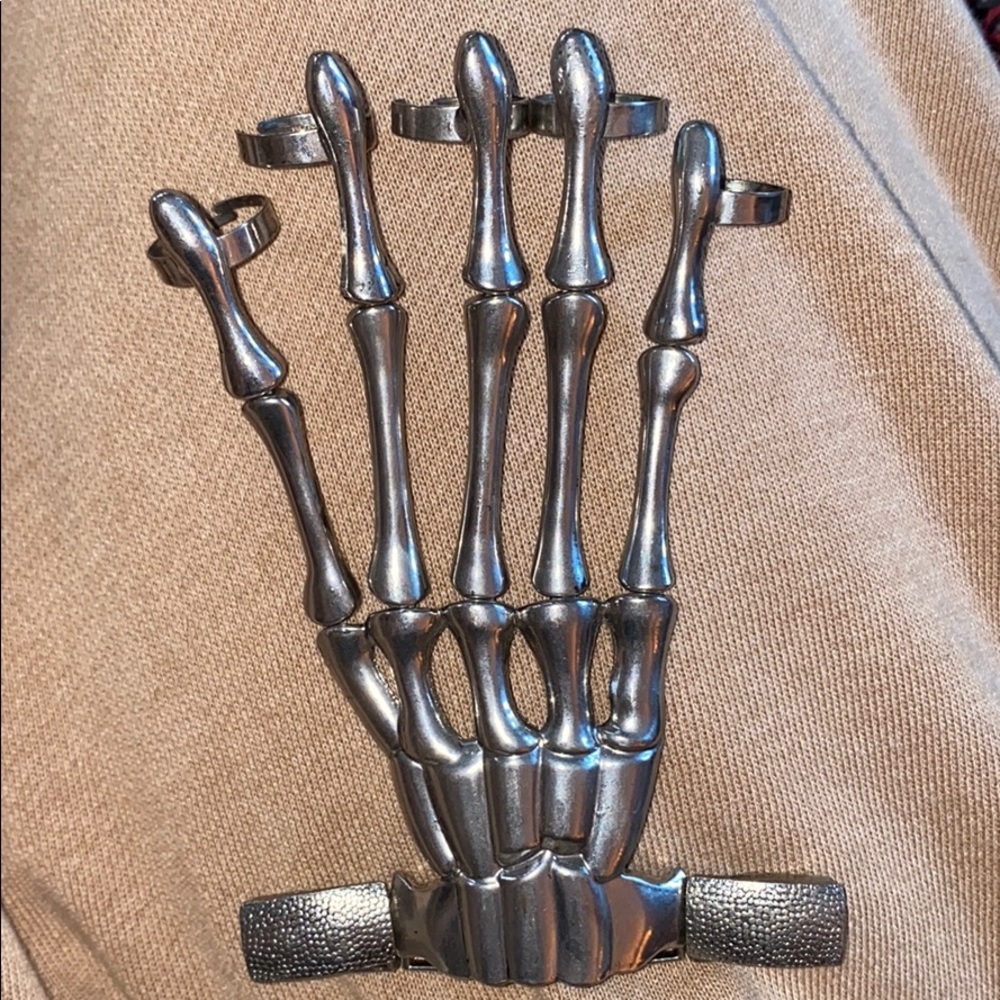 Skeleton hand ring and bracelet combo